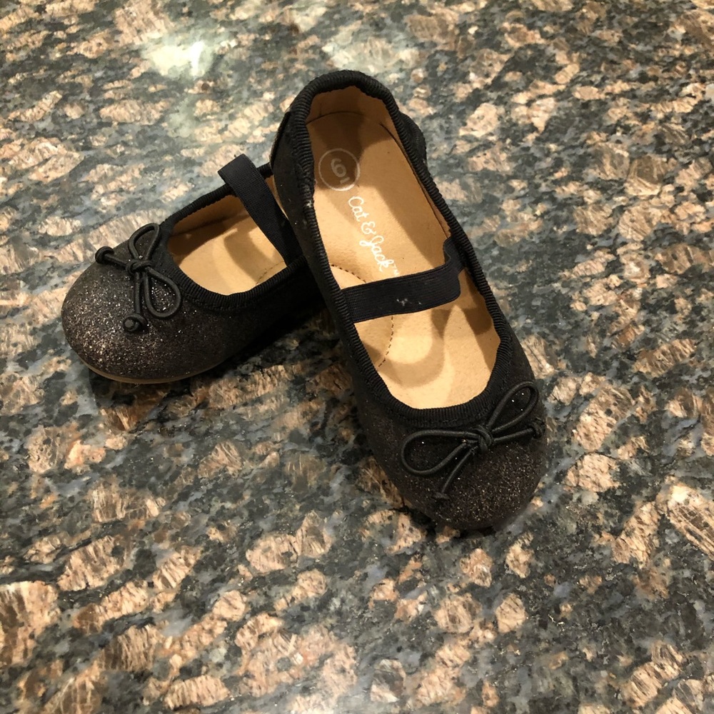 SOLD!-Cat and Jack black sparkly ballet flats tsize 6